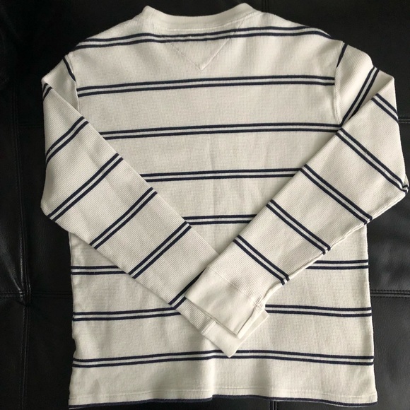 Tommy Hilfiger || long sleeve - Picture 2 of 4